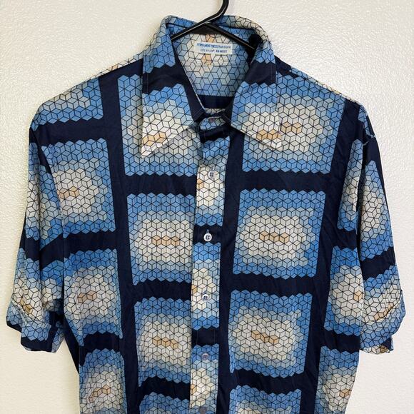 Vtg 70s Mervyns Disco Shirt Mens Geometric Button Up Nylon Dagger Collar Cubes - Picture 3 of 11